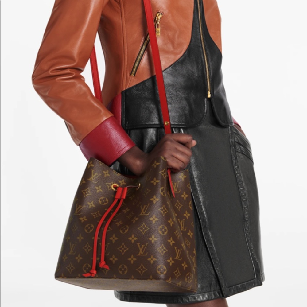 Authentic- LV Neonoe Bucket Drawstring, Freesia, Discontinued Color As Of 2019